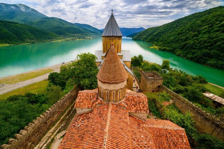 Ananuri Fortress